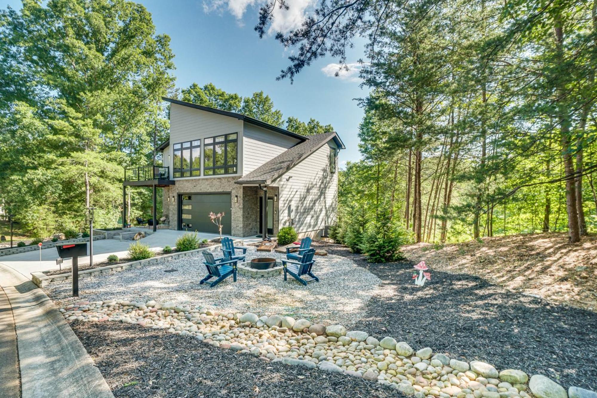 Luxury Modern Home On Golf Course With Game Room! Helen Esterno foto